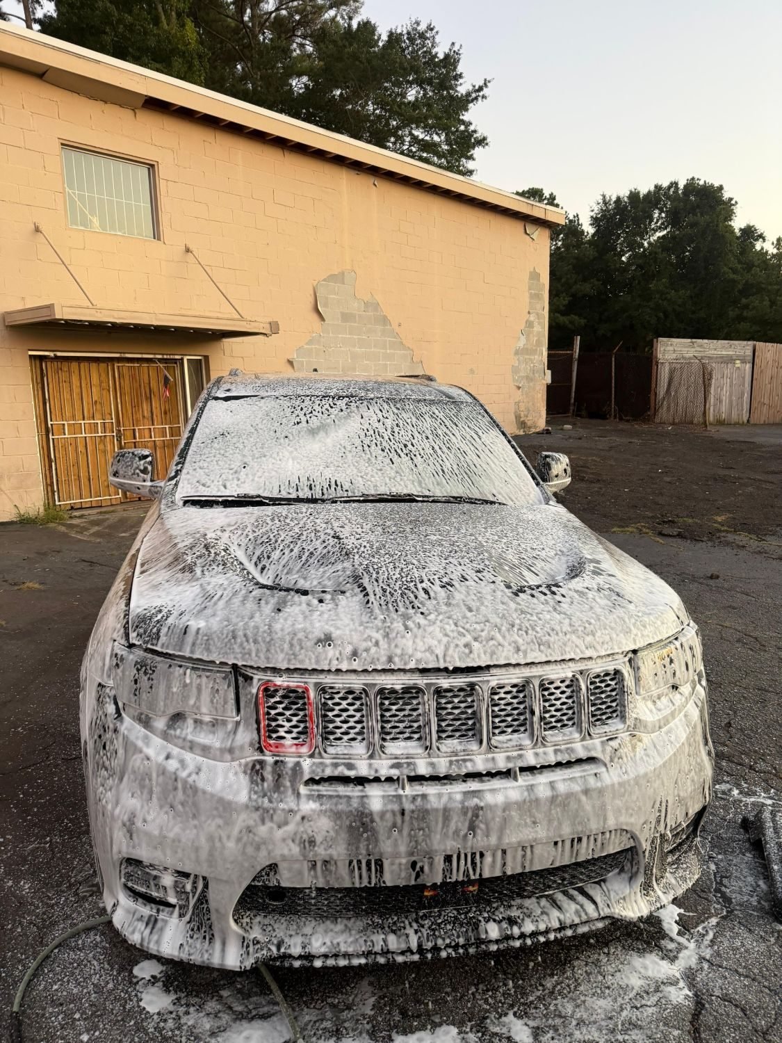 Pre-wash foam treatment